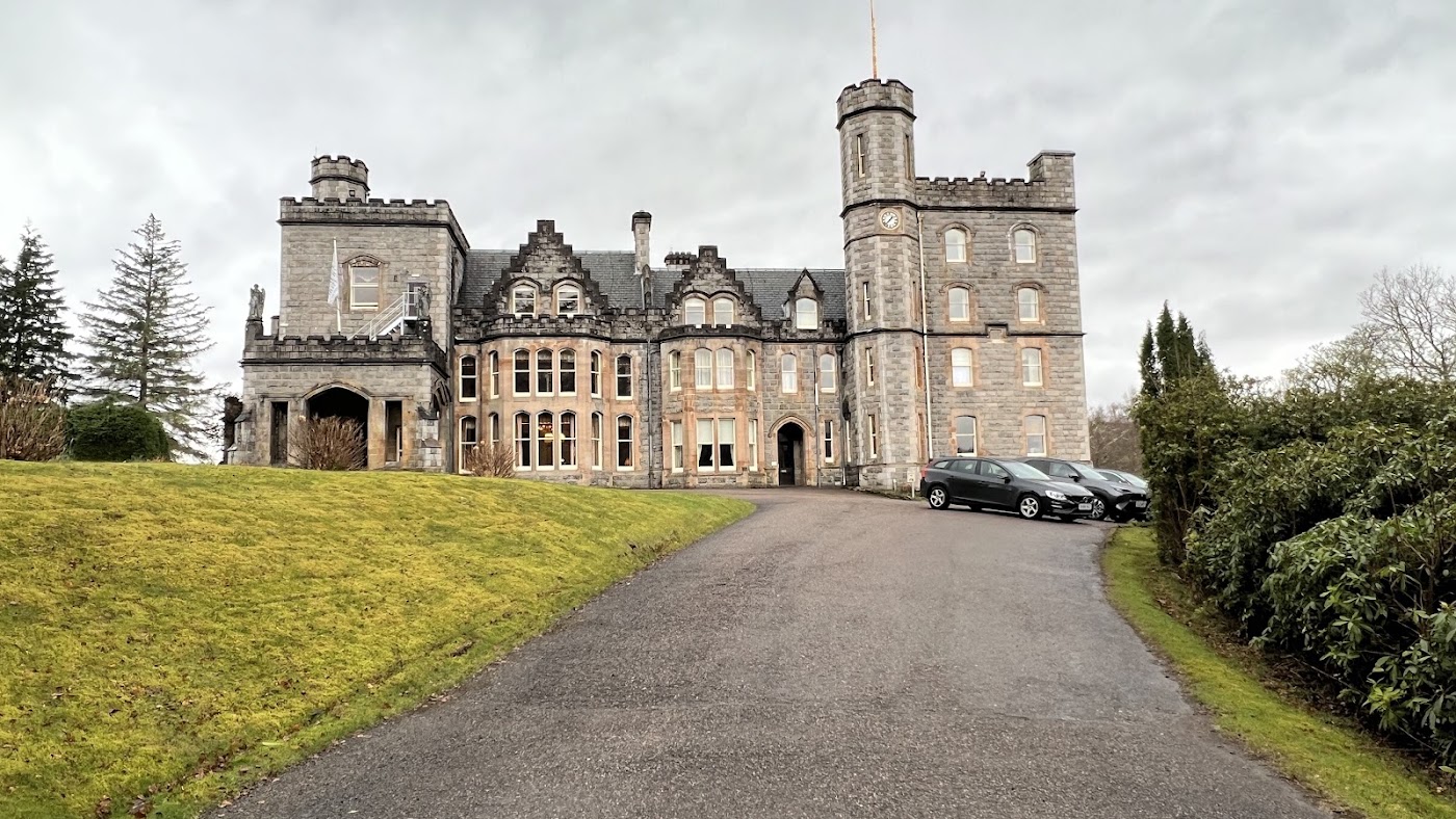 Inverlochy Castle Hotel, dog-friendly hotel, photo 2