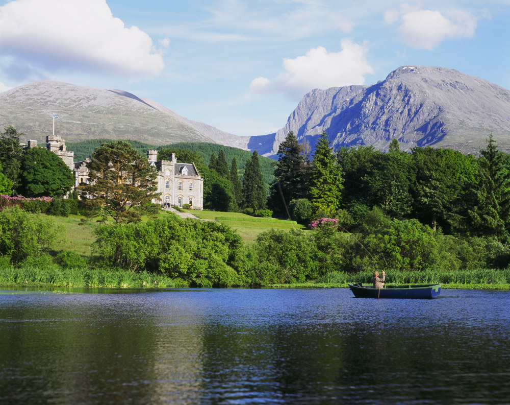 Inverlochy Castle Hotel, dog-friendly hotel, photo 5