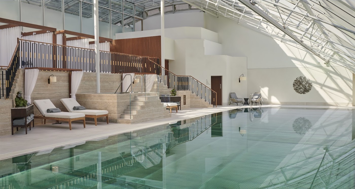 Jumeirah Carlton Tower, dog-friendly hotel, photo 2