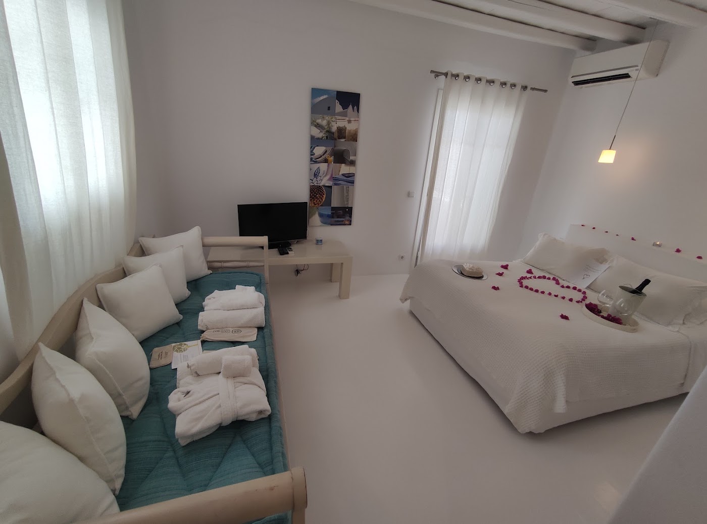 Kapetan Tasos Suites, dog-friendly hotel, photo 3