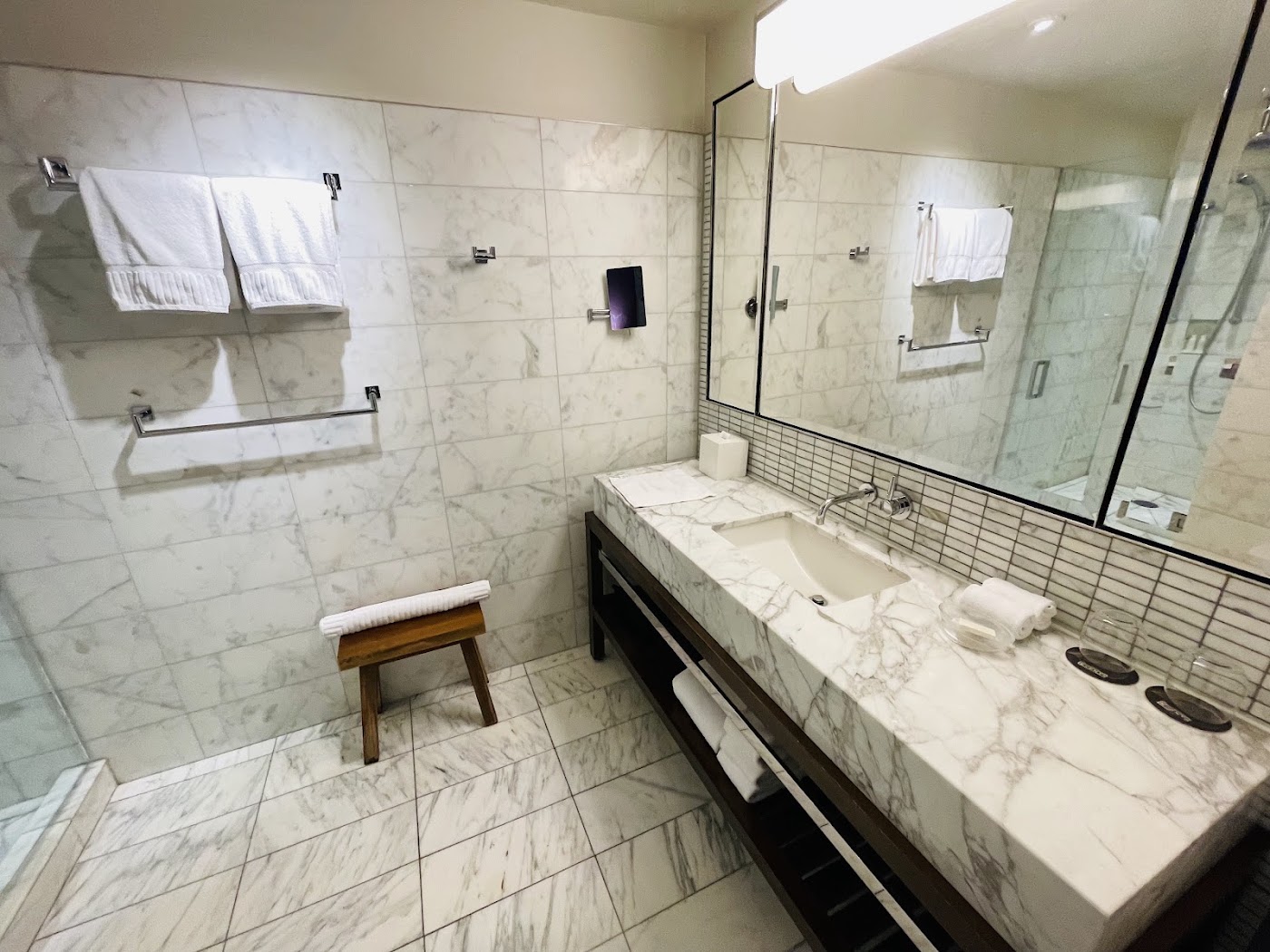 Kimpton Hotel Eventi, dog-friendly hotel, photo 4