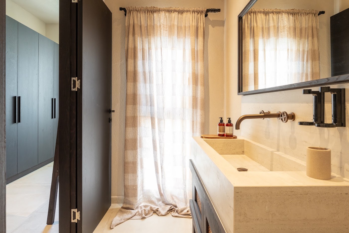 Kouros Exclusive Suites, dog-friendly hotel, photo 5