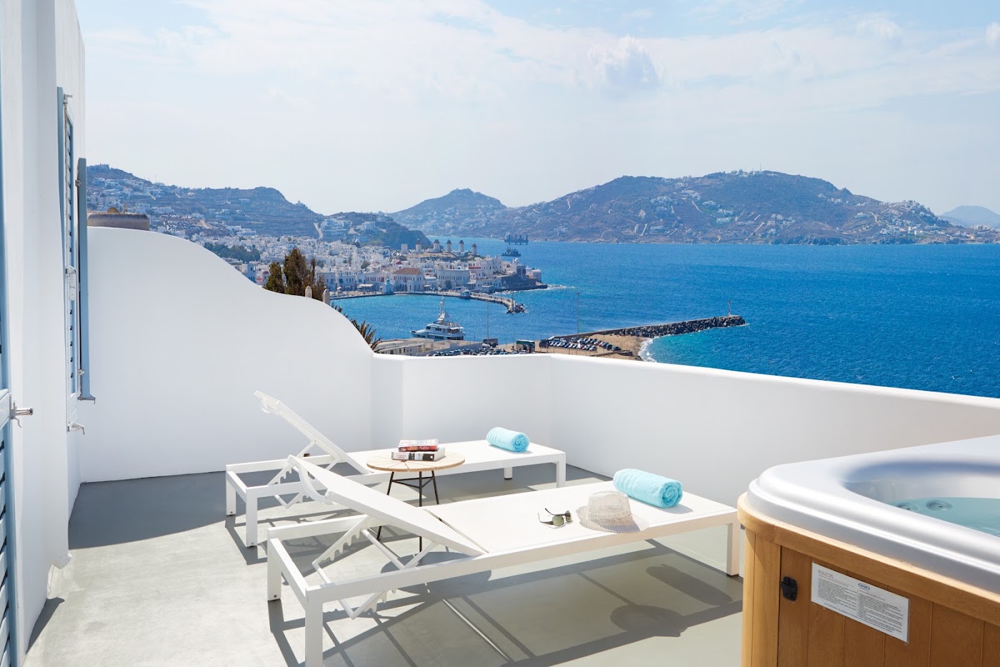 Kouros Hotel & Suites, dog-friendly hotel, photo 2