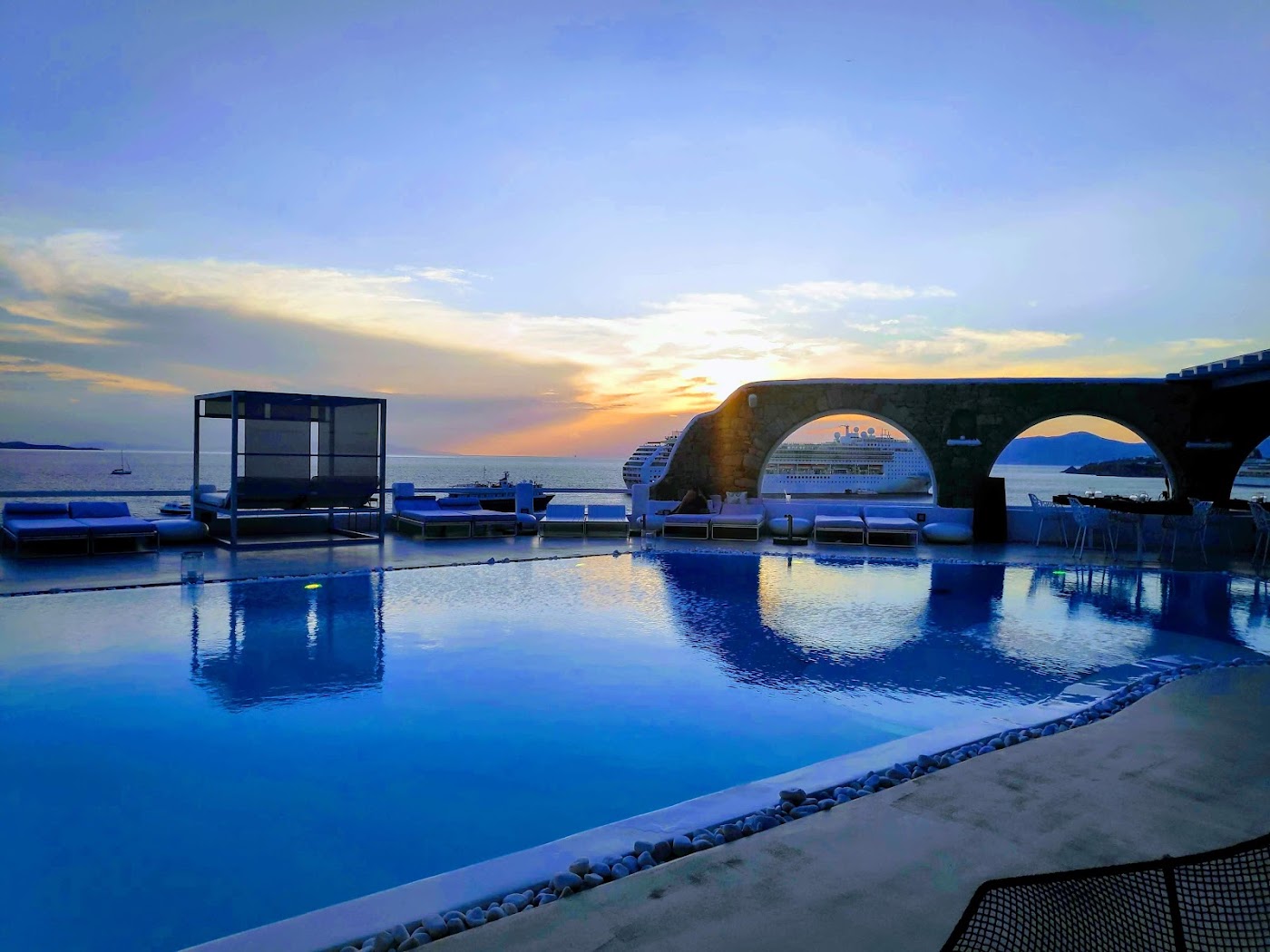 Kouros Hotel & Suites, dog-friendly hotel, photo 4