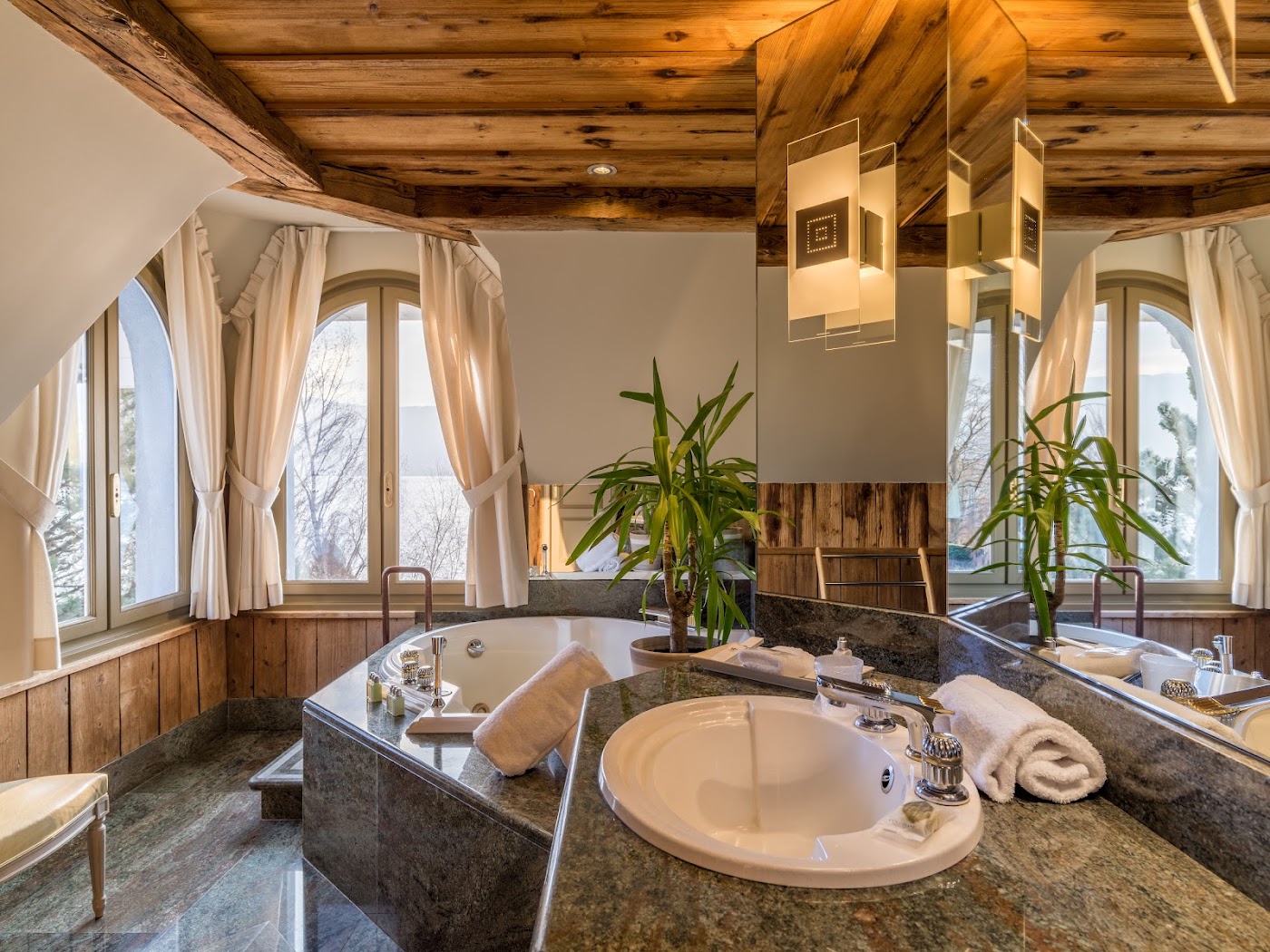 La Maison Bleue par Yoann Conte, dog-friendly hotel, photo 5