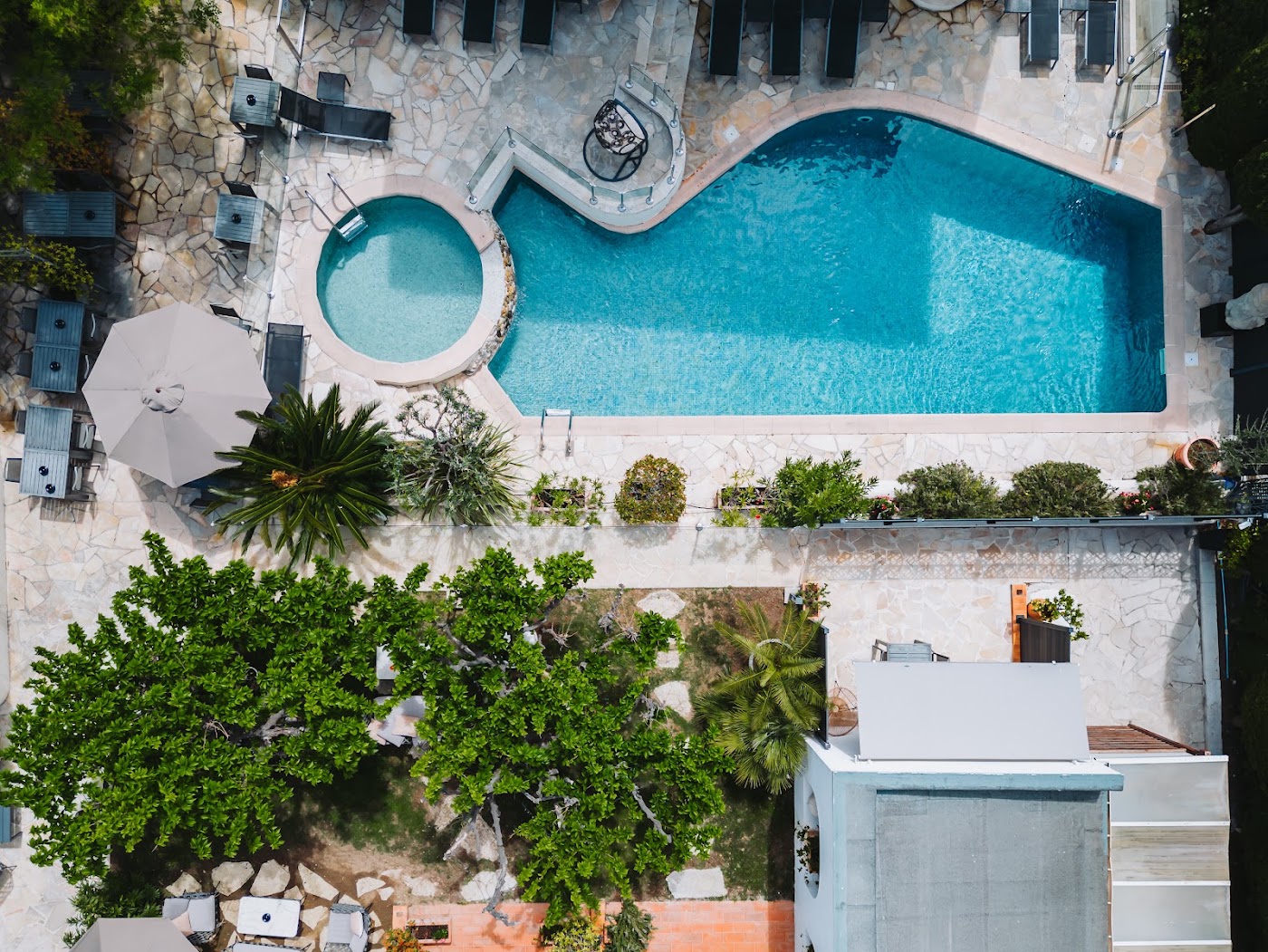 La Villa Cannes Croisette, dog-friendly hotel, photo 5
