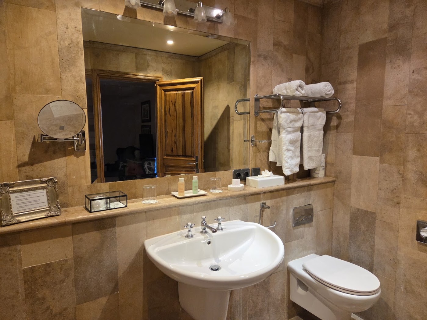 La Villa Mazarin, dog-friendly hotel, photo 5