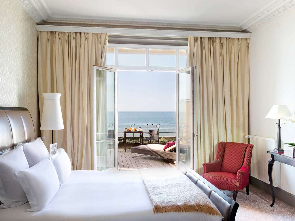 Le Grand Hôtel de Cabourg - MGallery, dog-friendly hotel, photo 3