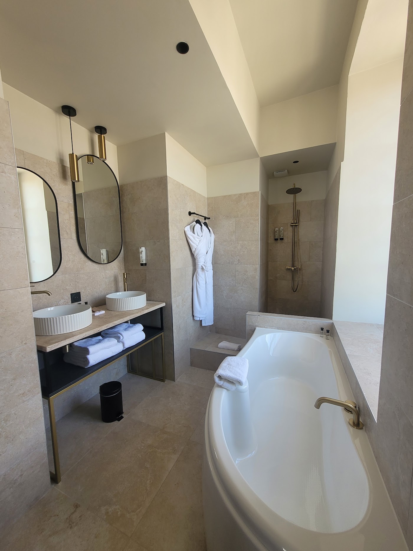 Le Grand Hôtel Dieu by Sowell Collection, dog-friendly hotel, photo 5