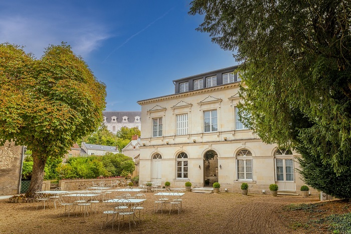 Le Grand Monarque, dog-friendly hotel, photo 2