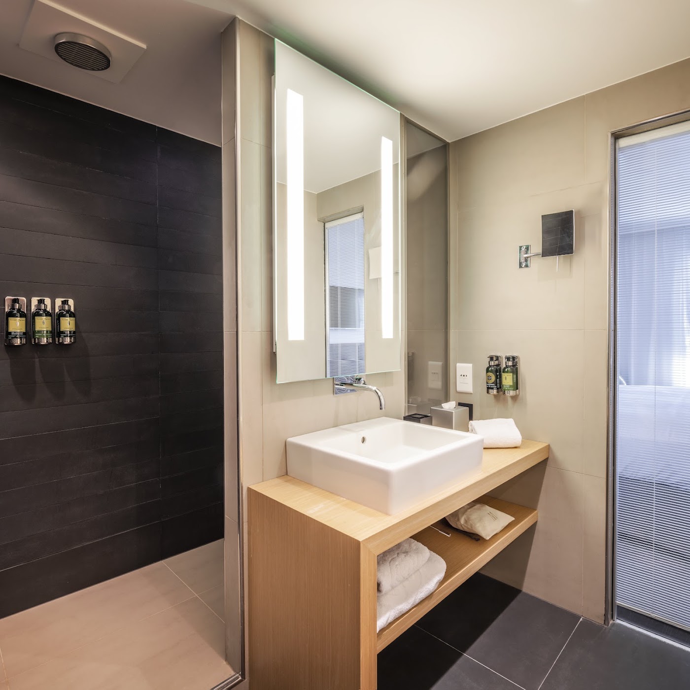Le Louise Hotel Brussels - MGallery, dog-friendly hotel, photo 4