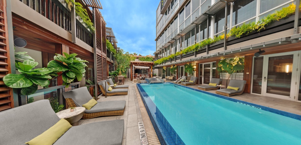 Lennox Miami Beach, dog-friendly hotel, photo 2