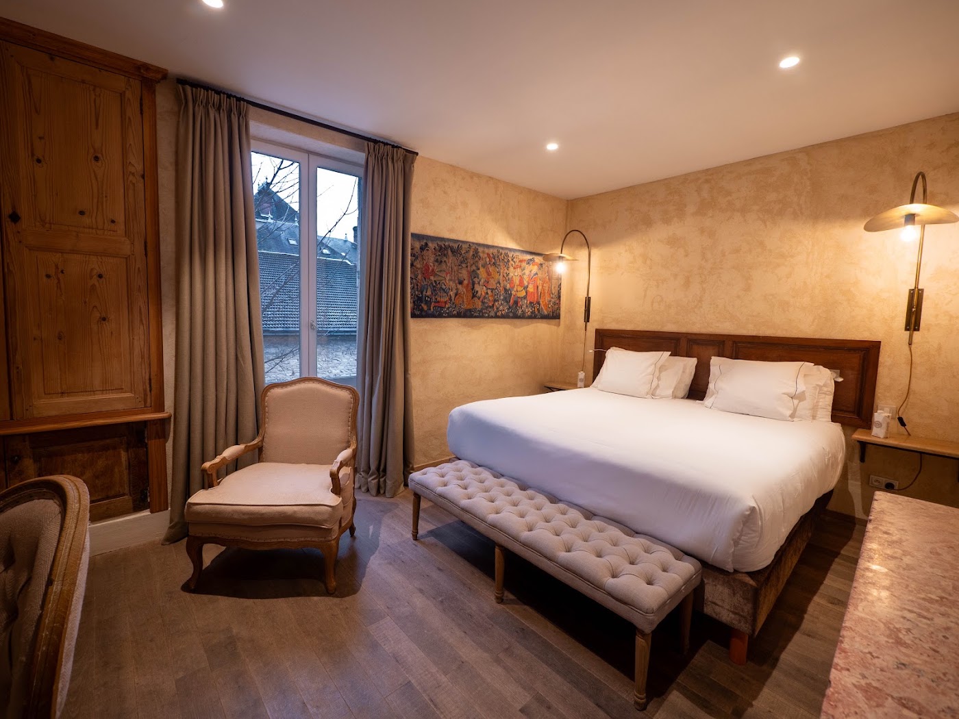 Les Remparts Hôtels & Demeures Historiques, dog-friendly hotel, photo 3