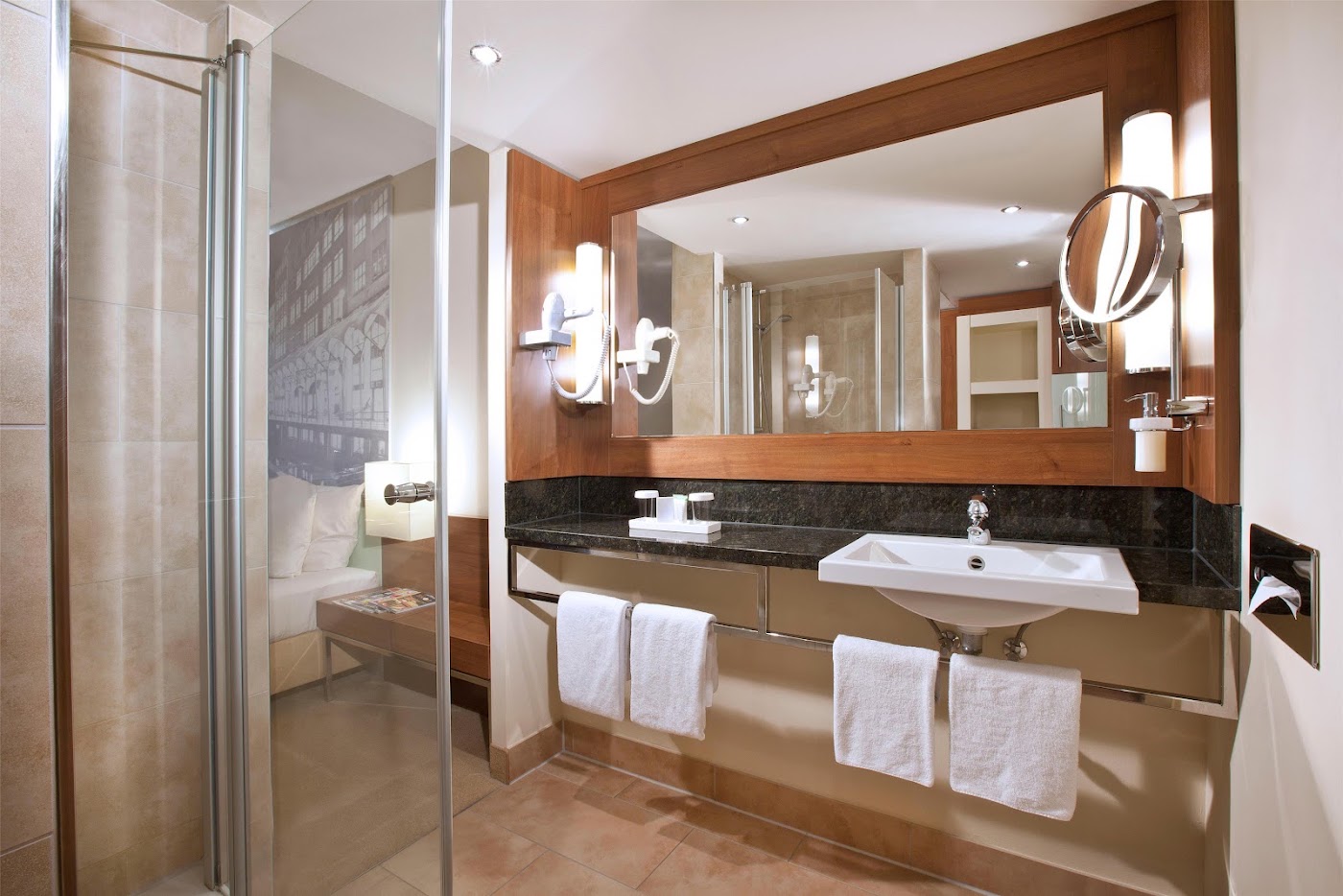 Lindner Hotel Hamburg Am Michel, dog-friendly hotel, photo 4