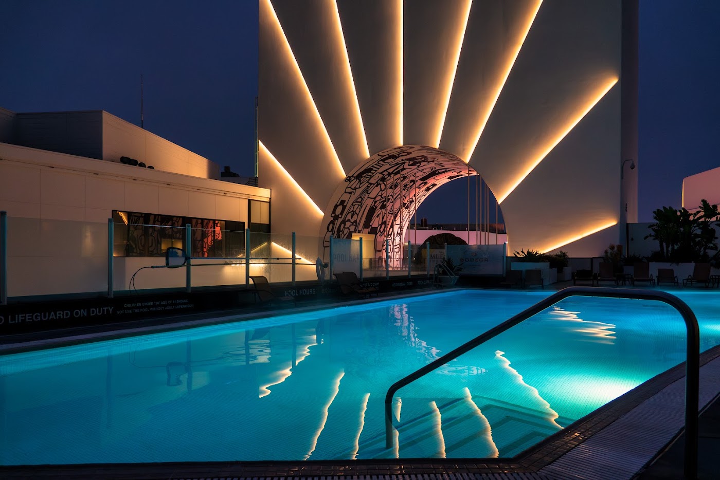 Loews Hollywood Hotel, dog-friendly hotel, photo 4