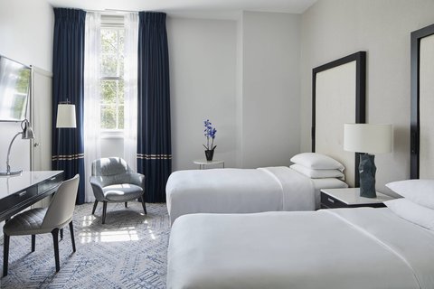 London Marriott Hotel Grosvenor Square, dog-friendly hotel, photo 3