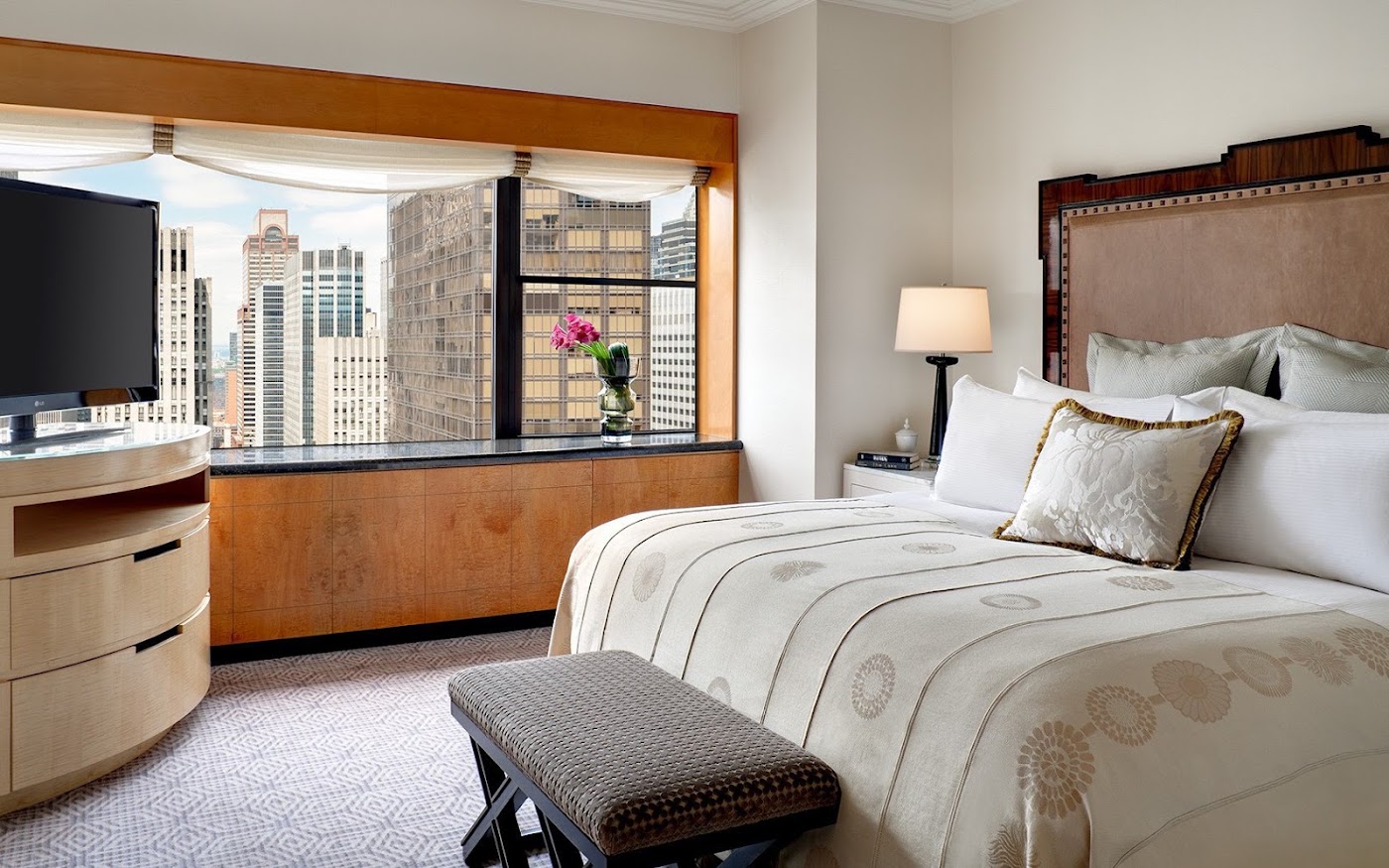 Lotte New York Palace, dog-friendly hotel, photo 3