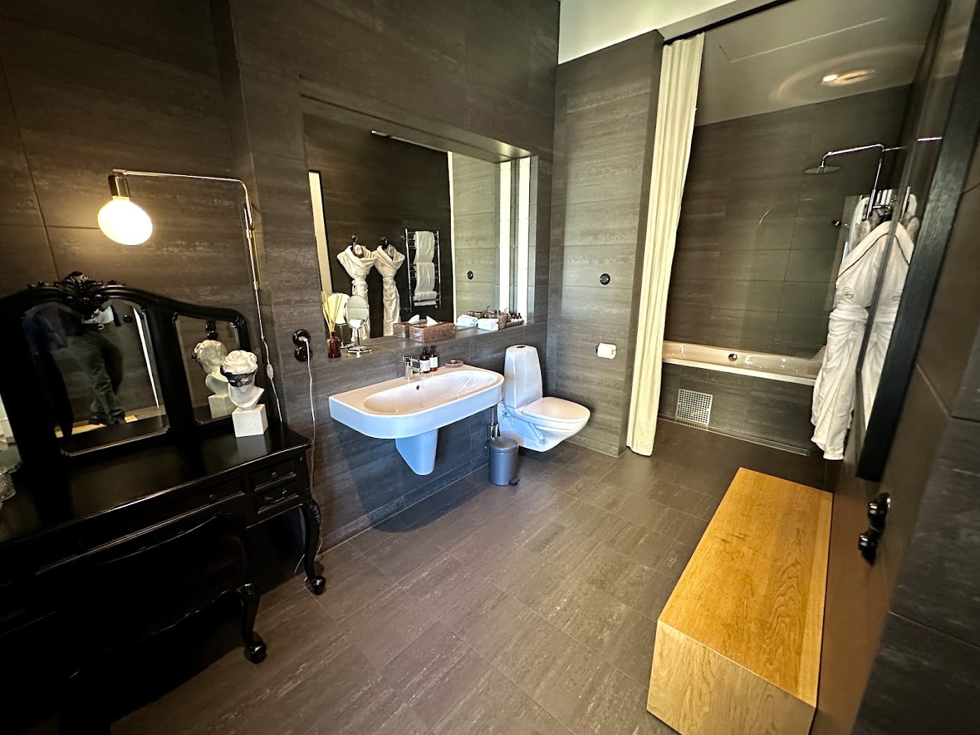 Lydmar Hotel, dog-friendly hotel, photo 4