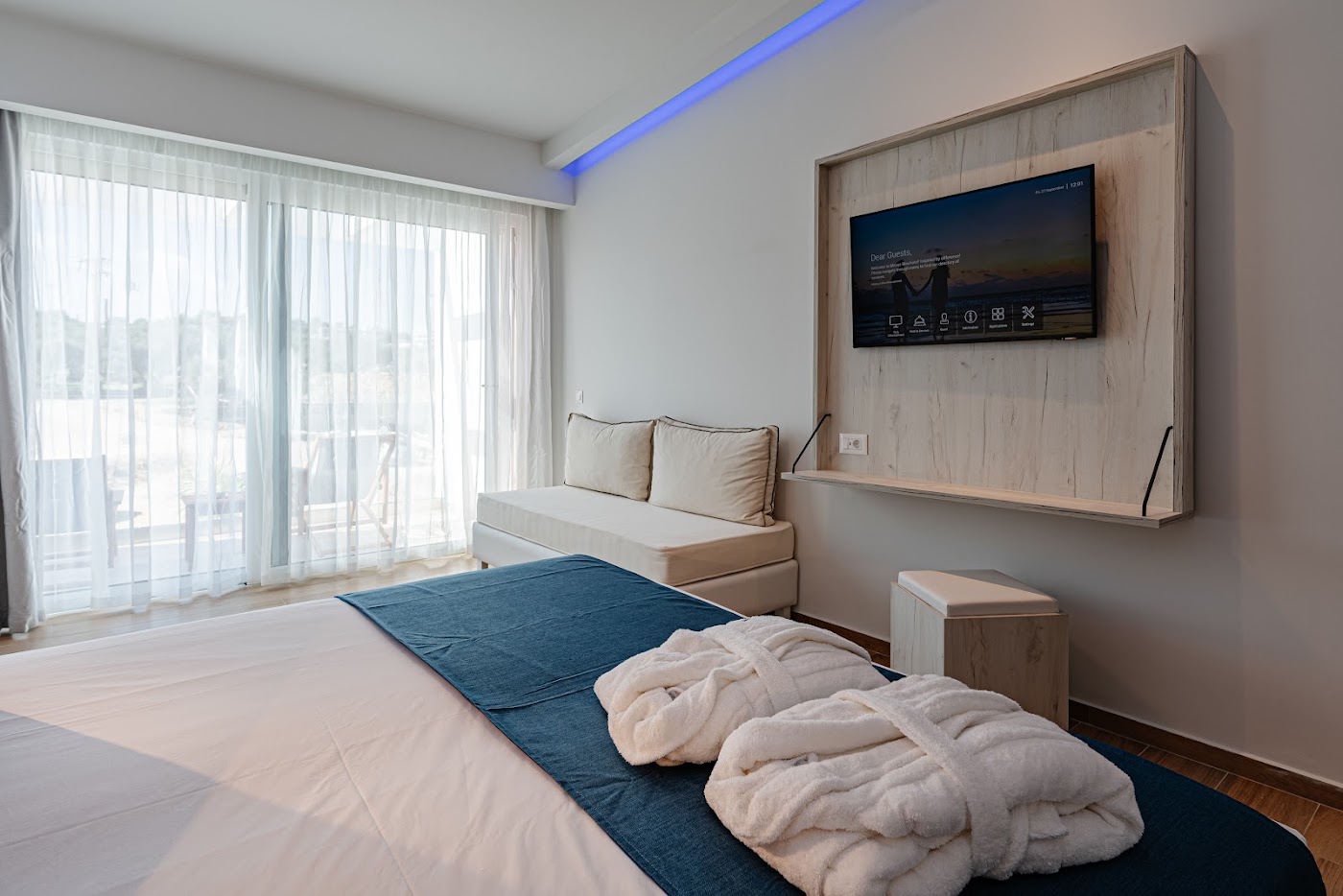 Magique Bleu Suites, dog-friendly hotel, photo 3