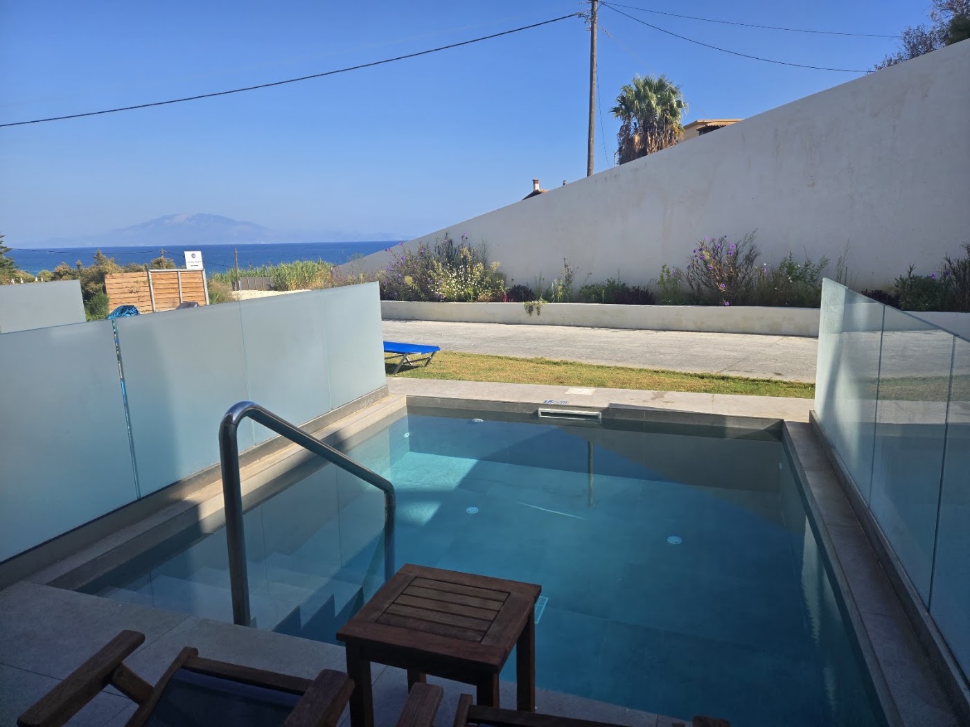 Magique Bleu Suites, dog-friendly hotel, photo 4