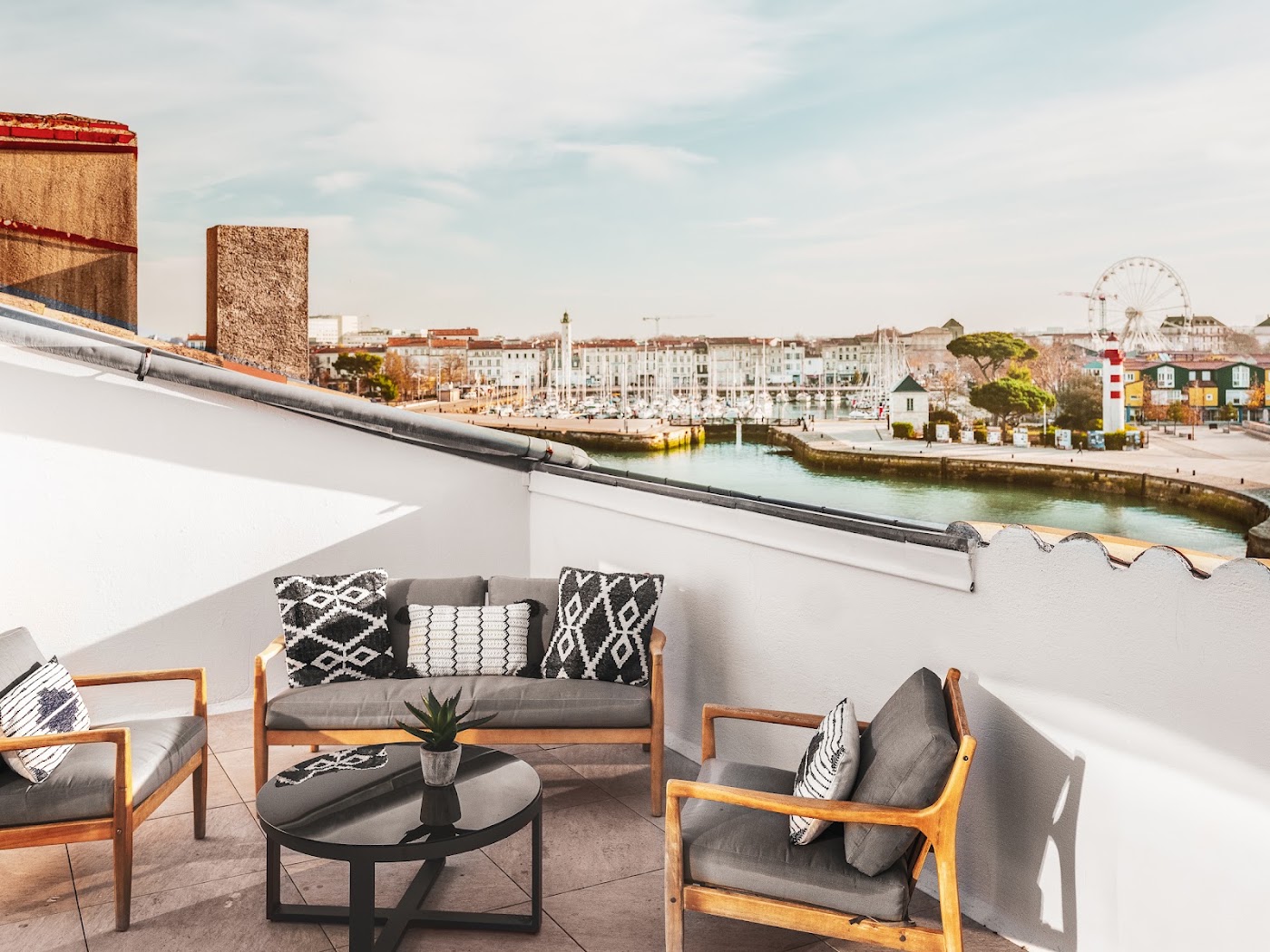Maisons du Monde Hôtel & Suites La Rochelle Vieux Port, dog-friendly hotel in Ile de Re and La Rochelle