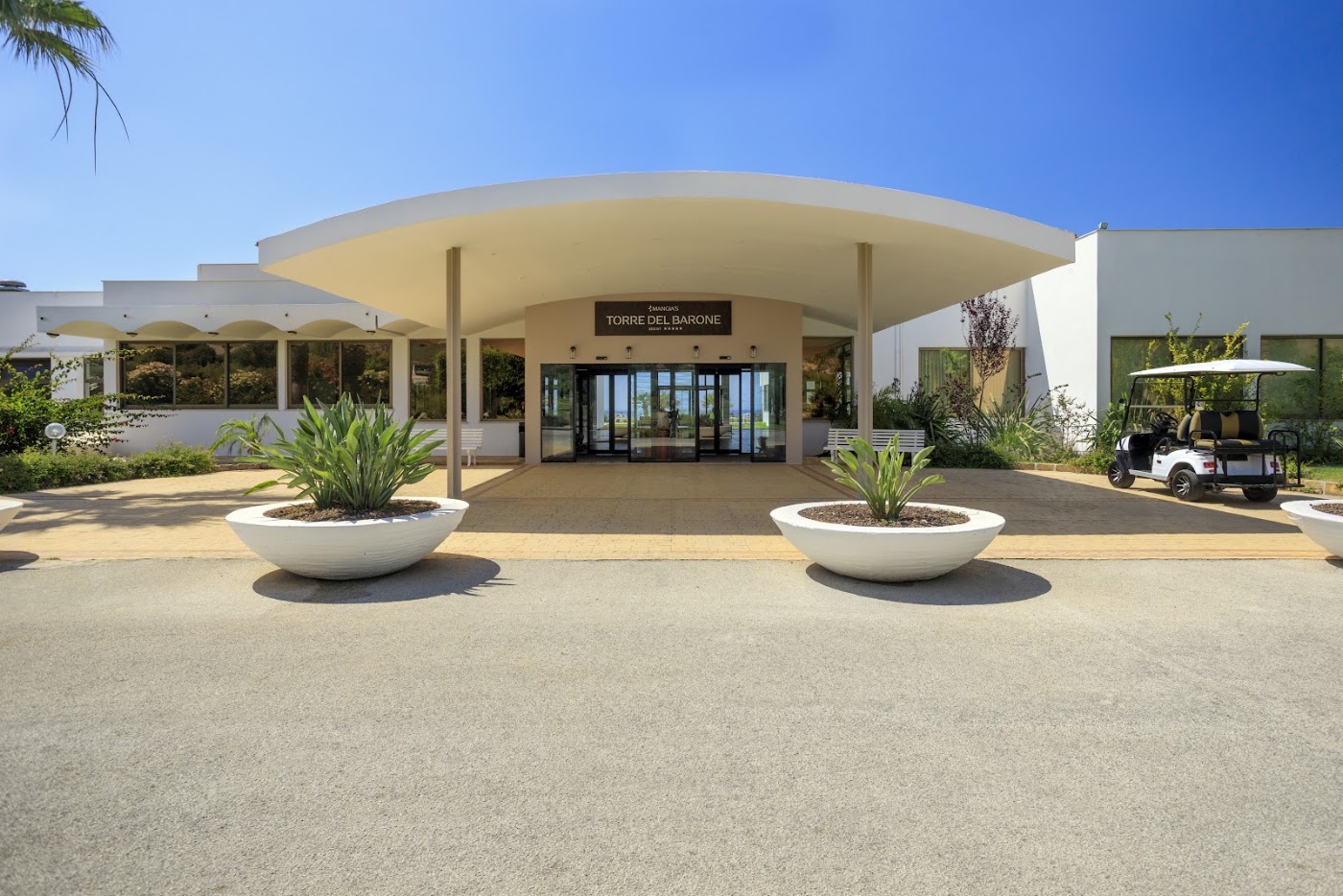 Mangia's Torre del Barone Resort & Spa, dog-friendly hotel, photo 2