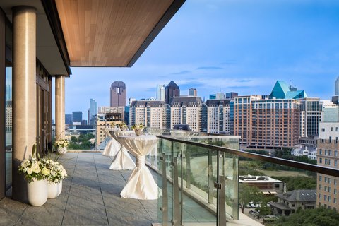 Marriott Dallas Uptown, dog-friendly hotel, photo 2