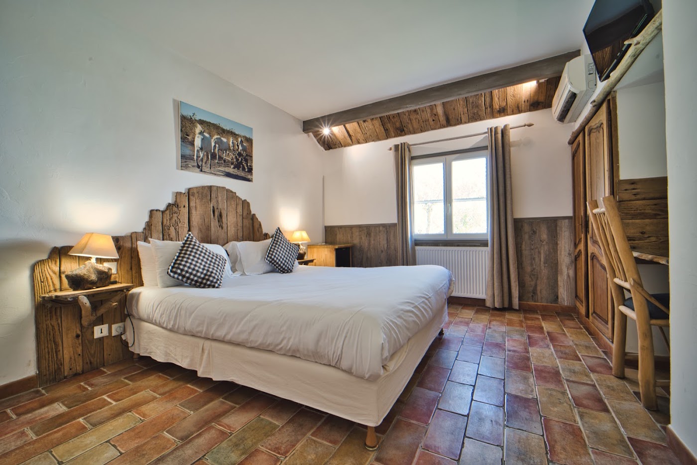 Mas de Calabrun, dog-friendly hotel, photo 3