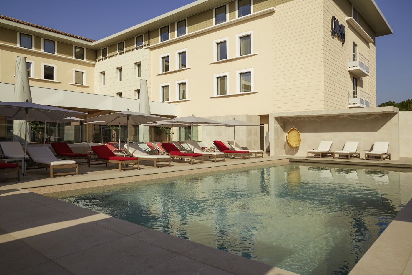 Mercure Avignon TGV Hotel & Spa, dog-friendly hotel, photo 2