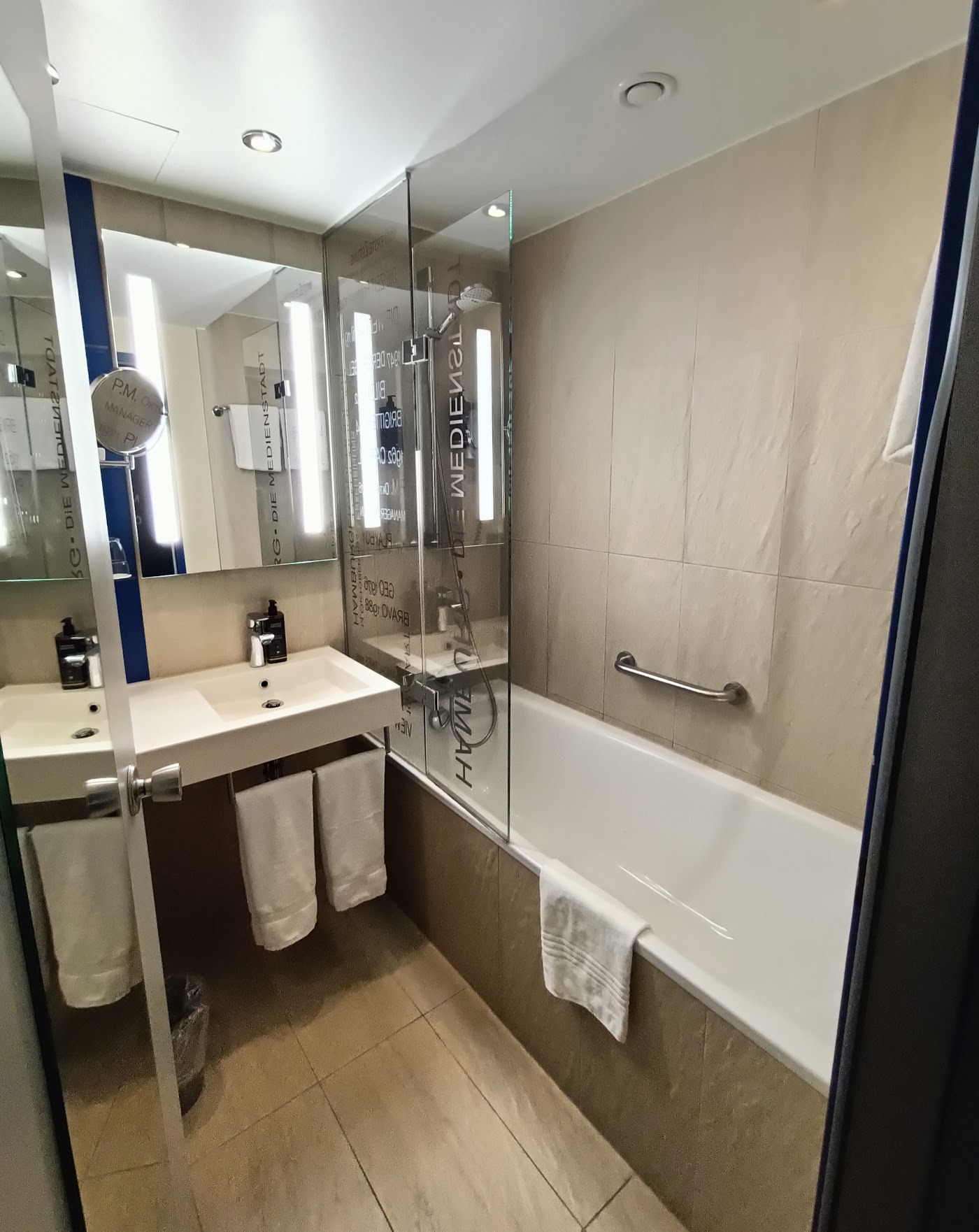 Mercure Hotel Hamburg City, dog-friendly hotel, photo 4