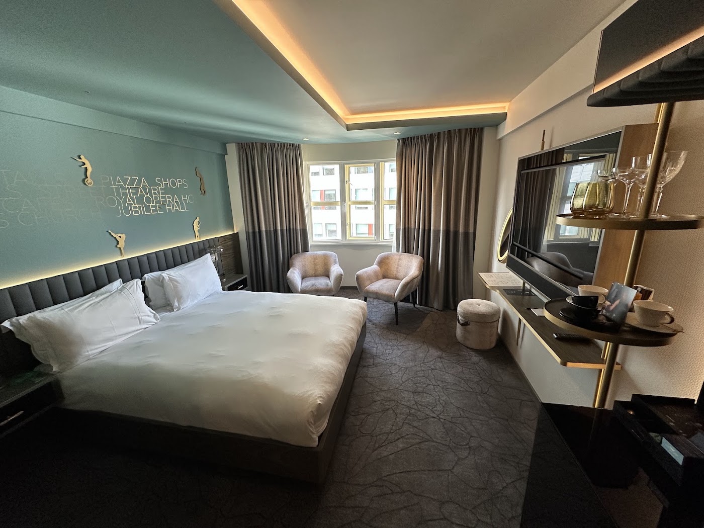 Middle Eight, dog-friendly hotel, photo 3