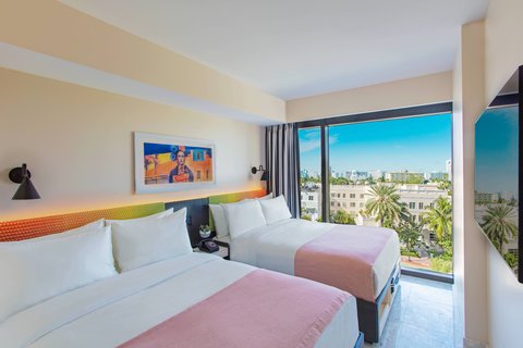 Moxy Miami South Beach, dog-friendly hotel, photo 3