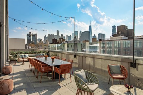 Moxy NYC Lower East Side, dog-friendly hotel, photo 4