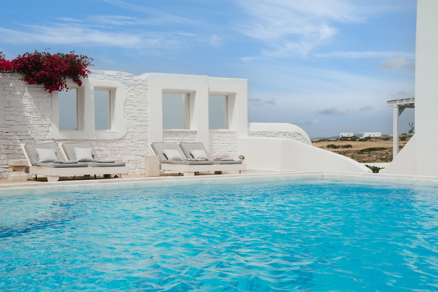Mr and Mrs White Paros, dog-friendly hotel, photo 2