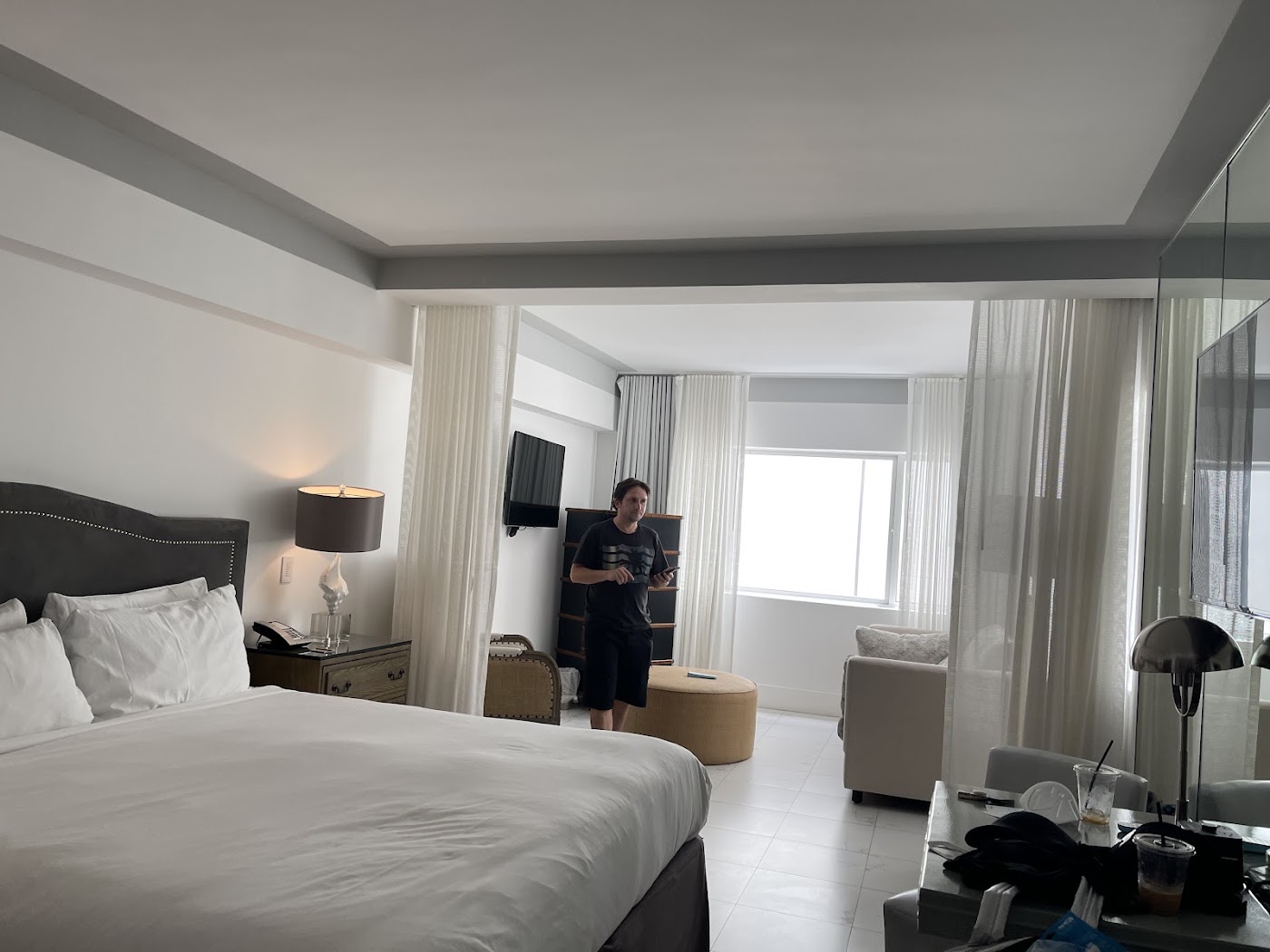 Nautilus Sonesta Miami Beach, dog-friendly hotel, photo 3
