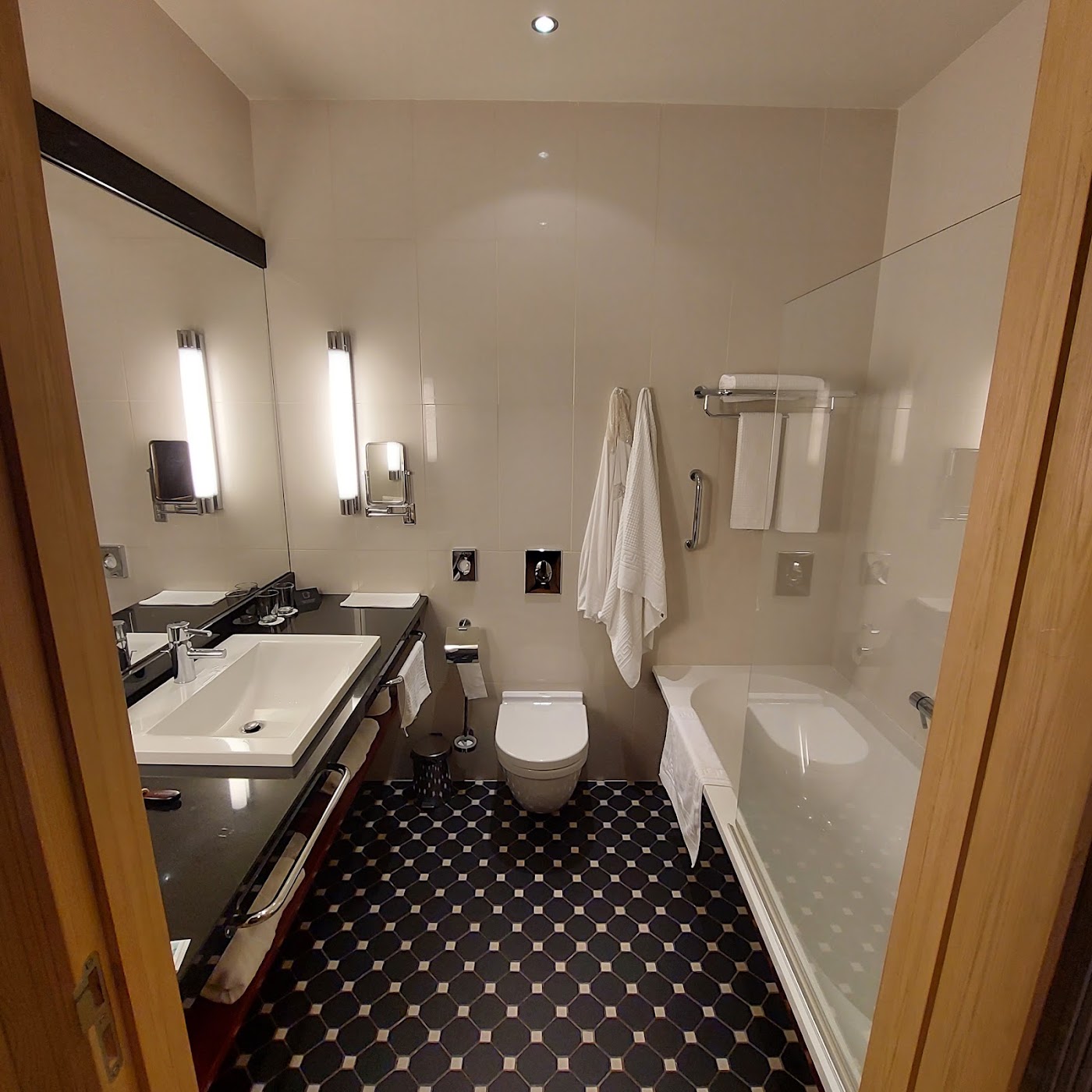 Neiburgs Hotel, dog-friendly hotel, photo 4