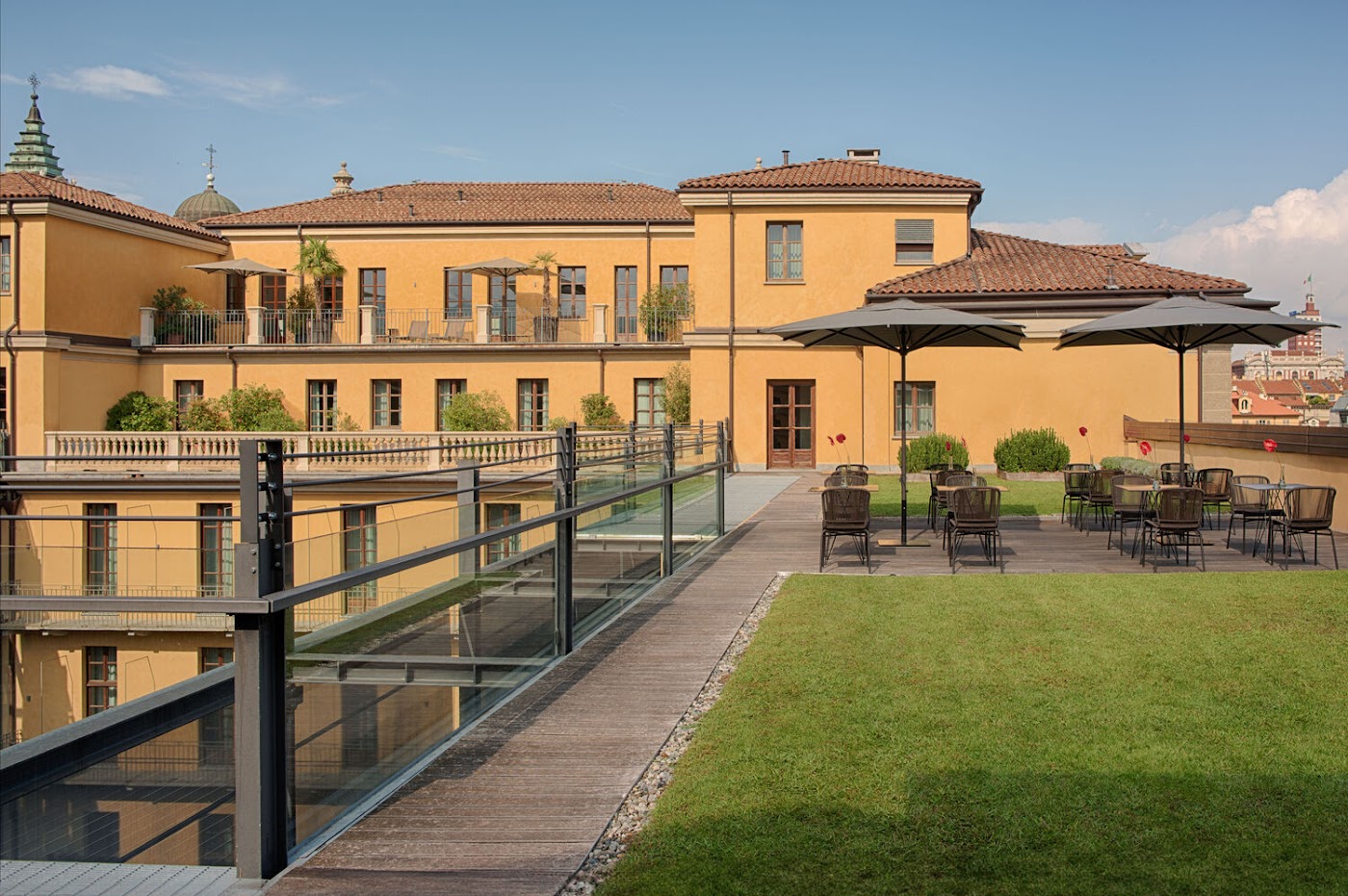 NH Collection Torino Piazza Carlina, dog-friendly hotel in Turin and Piedmont