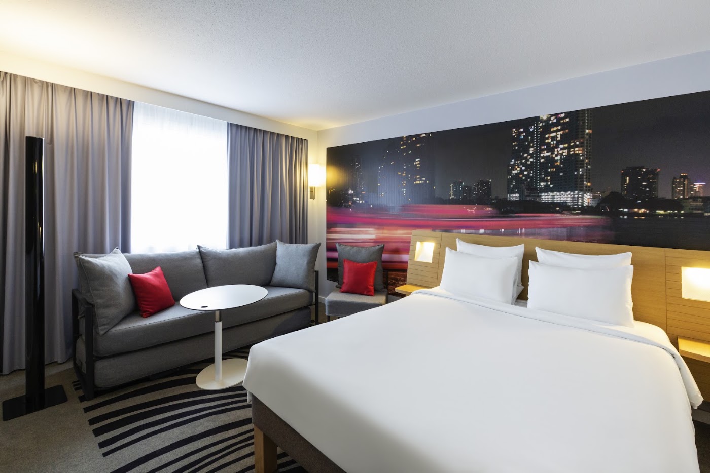 Novotel Bordeaux Centre, dog-friendly hotel, photo 2