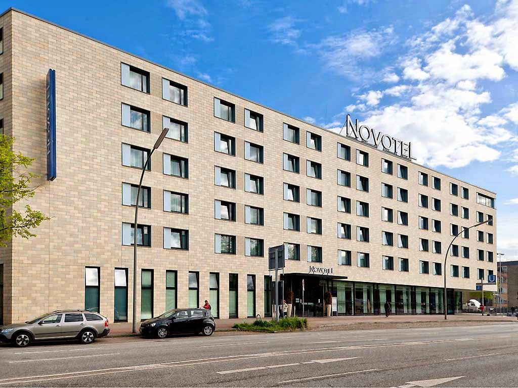 Novotel Hamburg City Alster, dog-friendly hotel, photo 2