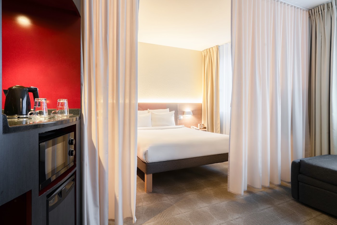 Novotel Suites Genève Aéroport, dog-friendly hotel, photo 3