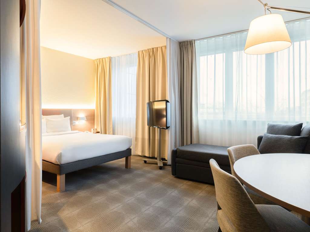 Novotel Suites Genève Aéroport, dog-friendly hotel, photo 5