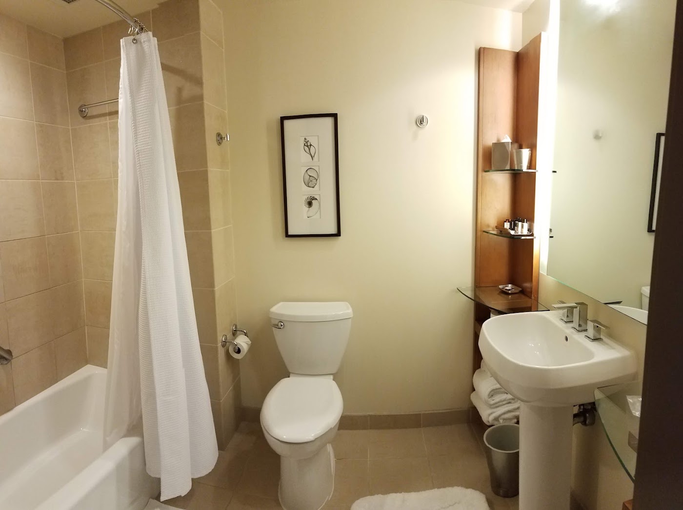 Omni San Diego Hotel at the Ballpark, dog-friendly hotel, photo 4