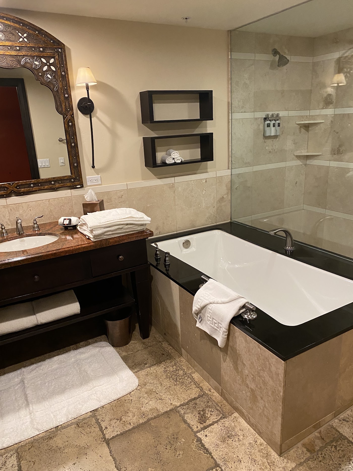 Omni Scottsdale Resort & Spa at Montelucia, dog-friendly hotel, photo 5