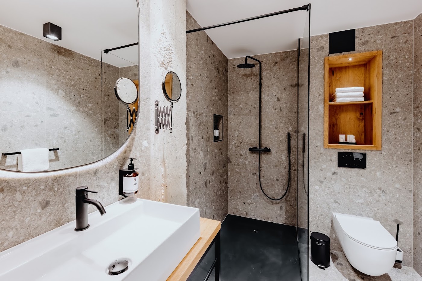 One66 Hotel, dog-friendly hotel, photo 4