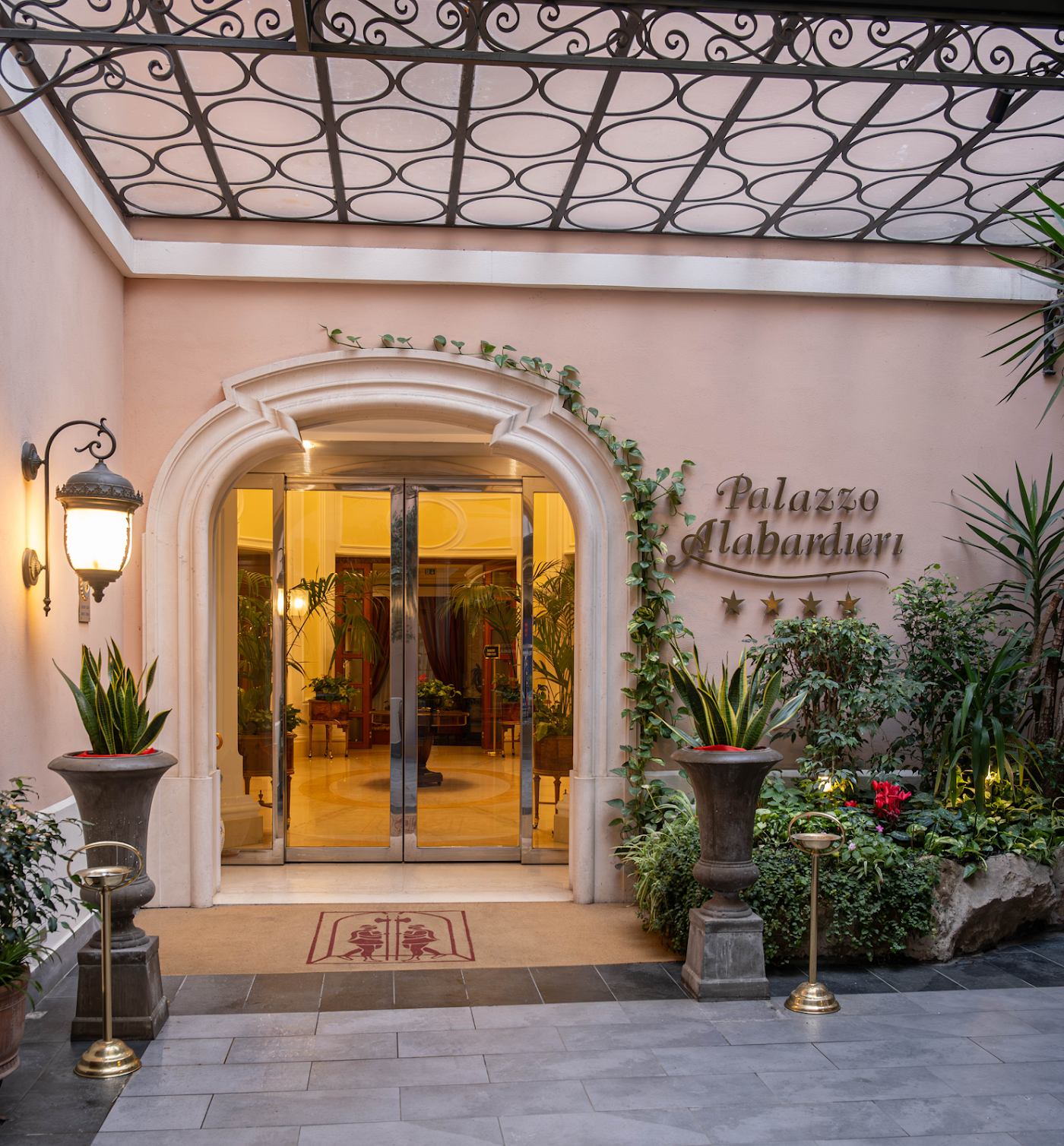 Palazzo Alabardieri, dog-friendly hotel, photo 2