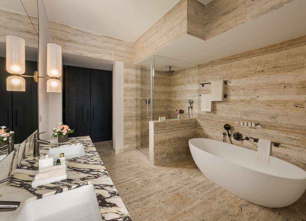 Park Hyatt Milano, dog-friendly hotel, photo 3