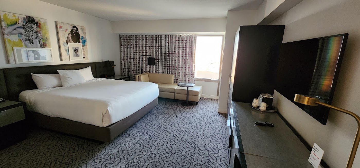 Planet Hollywood Resort & Casino, dog-friendly hotel, photo 3