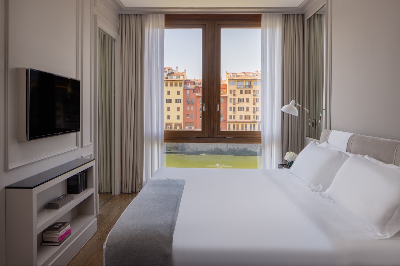 Portrait Firenze – Lungarno Collection, dog-friendly hotel, photo 3