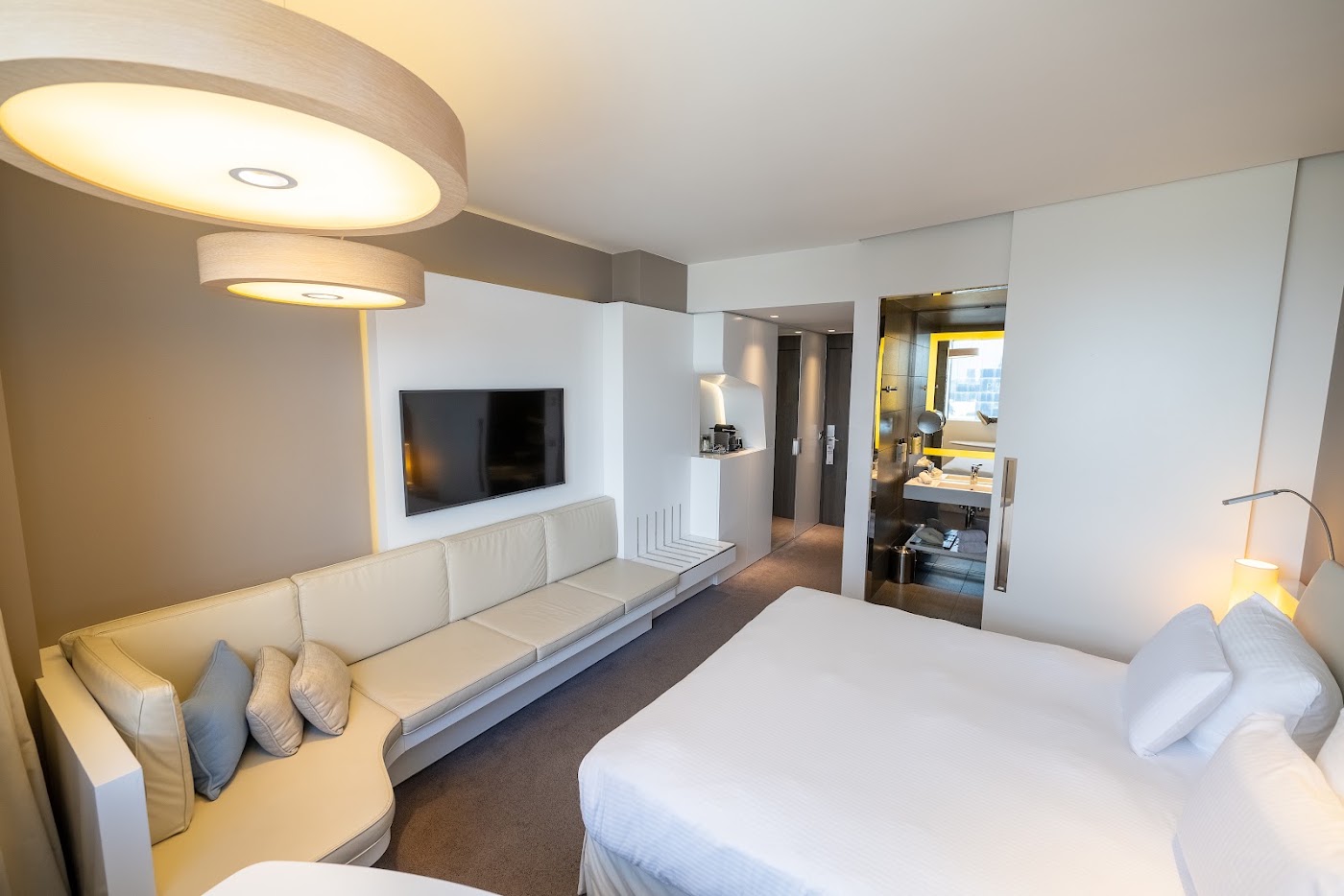 Pullman Brussels Centre Midi, dog-friendly hotel, photo 3