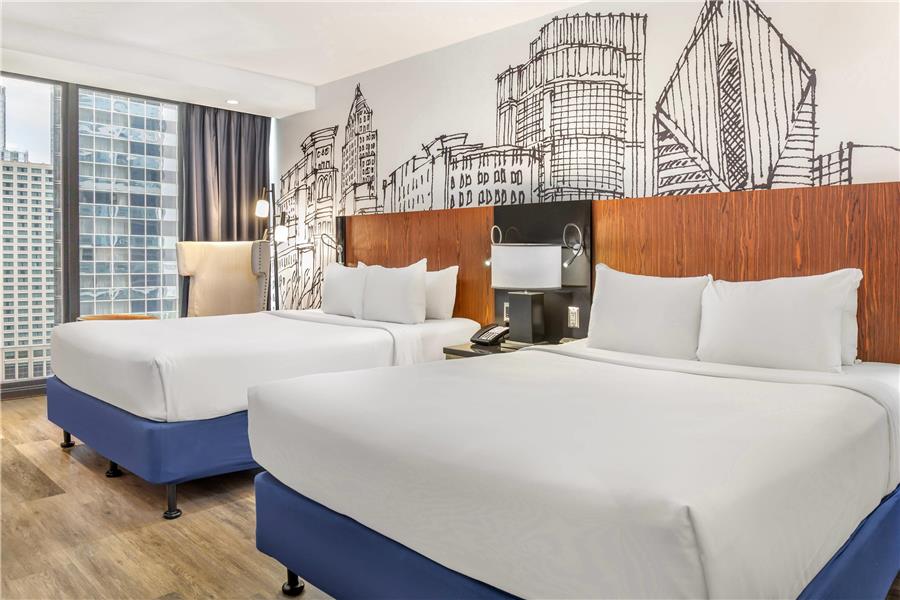 Radisson Blu Aqua Hotel Chicago, dog-friendly hotel, photo 3